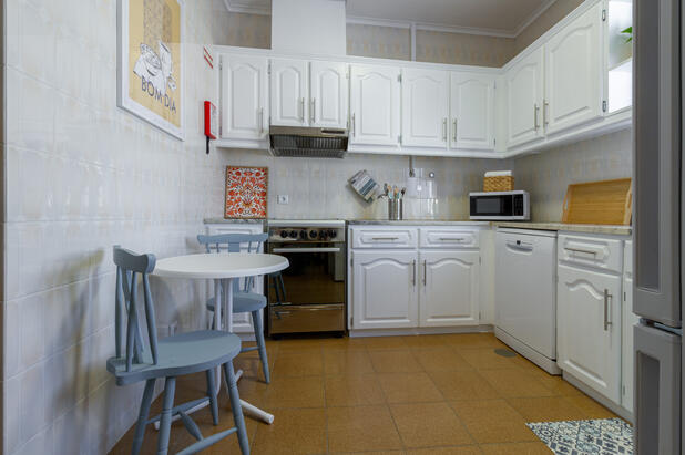 Küche in Appartment B (Obergeschoss), Teilansicht